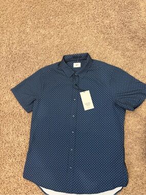 Lightweight Navy Short-Sleeve Button-Down Shirt by Level Ten